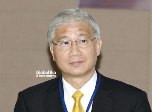 台灣大學校長楊泮池博士