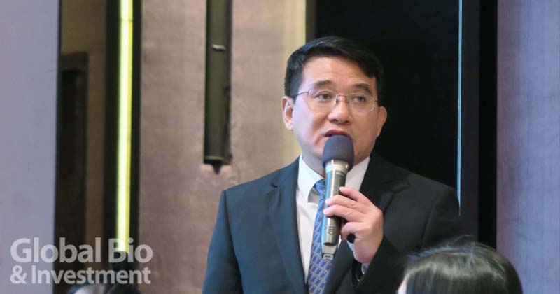 康友董事長黃文烈於今日法說會親自報告。(攝/環球生技月刊)