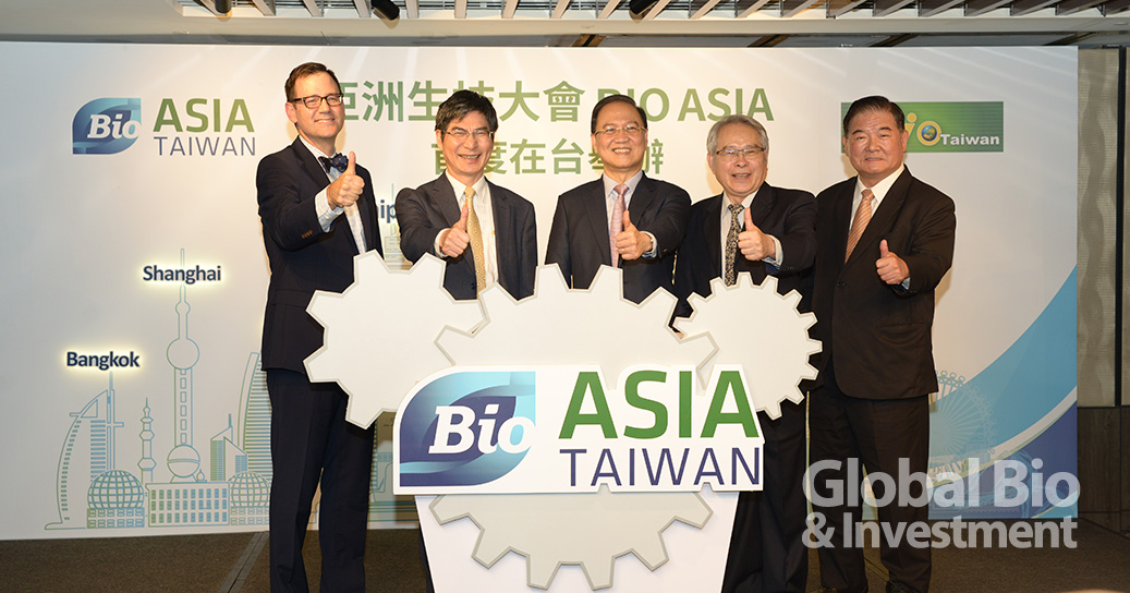 亞洲生技大會 BIO Asia 今夏首度將在台舉行 左起:美國商會執行長 William Foreman 、科技部部長 陳良基、產協理事長 李鍾熙、產協秘書長 黃博輝、展昭 總經理 林茂廷(攝影: 環球生技)