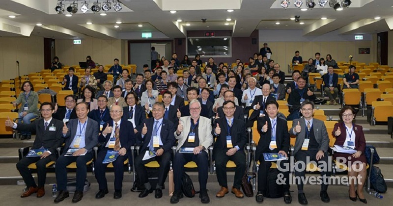 台灣再生醫學學會於亞東紀念醫院舉辦國際研討會