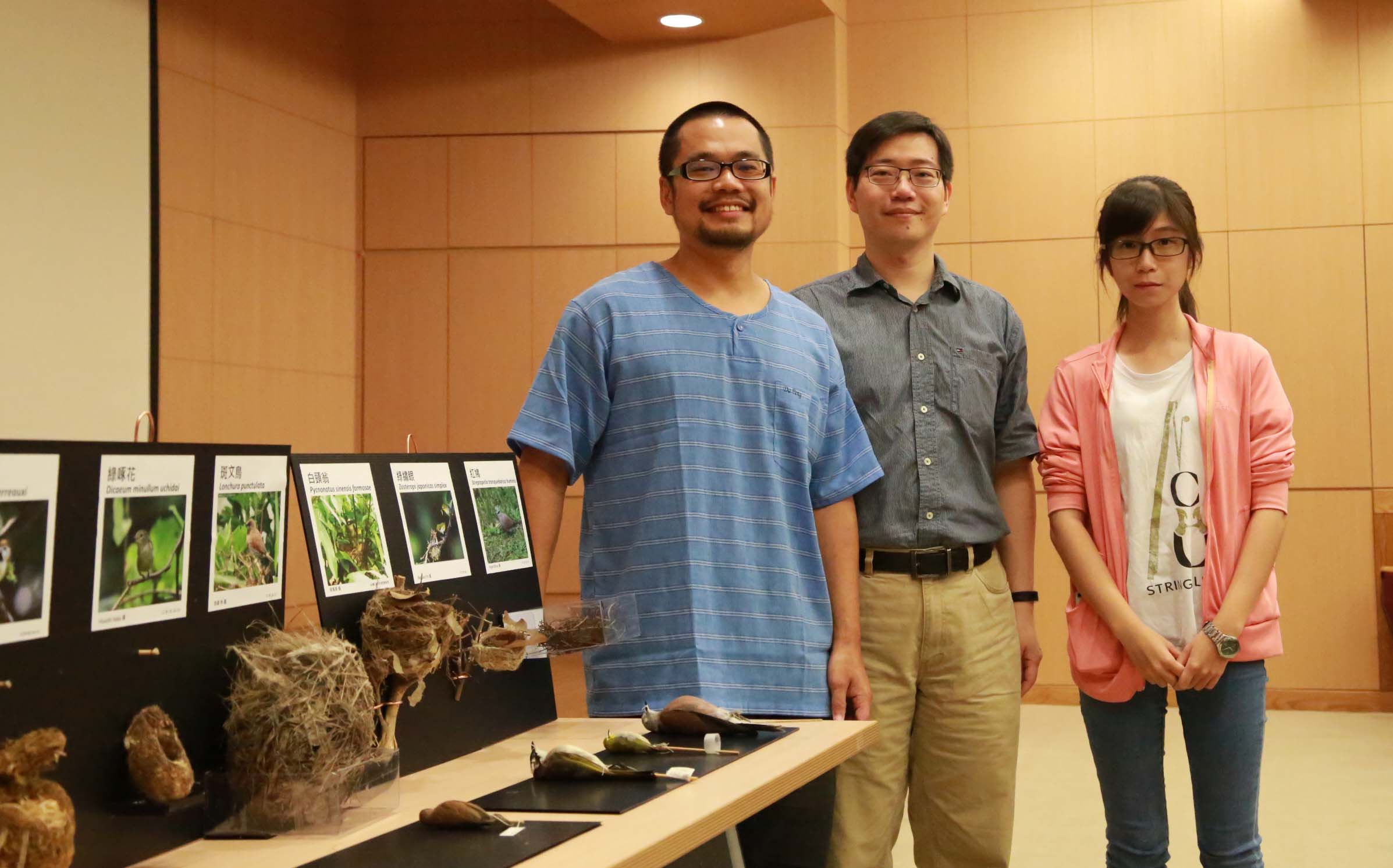 中央研究院生物多樣中心助研究員洪志銘(左)、端木茂甯(中)與中興大學生命科學系大學生方怡婷(右)登上國際期刊。