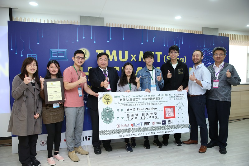 第三屆健康物聯網黑客松冠軍團隊「Hack17」提出Ultrasound Assisting System (超音波人工智慧輔助系統) 照片:台北醫學大學提供