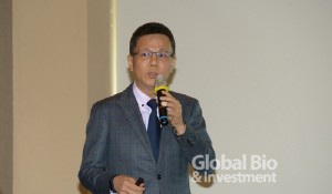 瑩碩執行長顏麟權