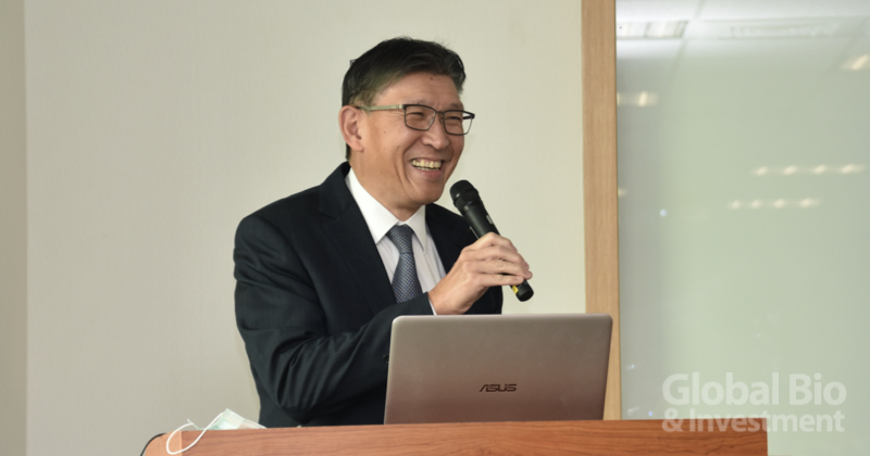 臺北醫學大學附設醫院院長陳瑞杰認為,臺灣醫療AI還在起步的階段,目前只能做到自動化、輔助人力,離要做到決策仍有一段路。 (攝影/彭梓涵)