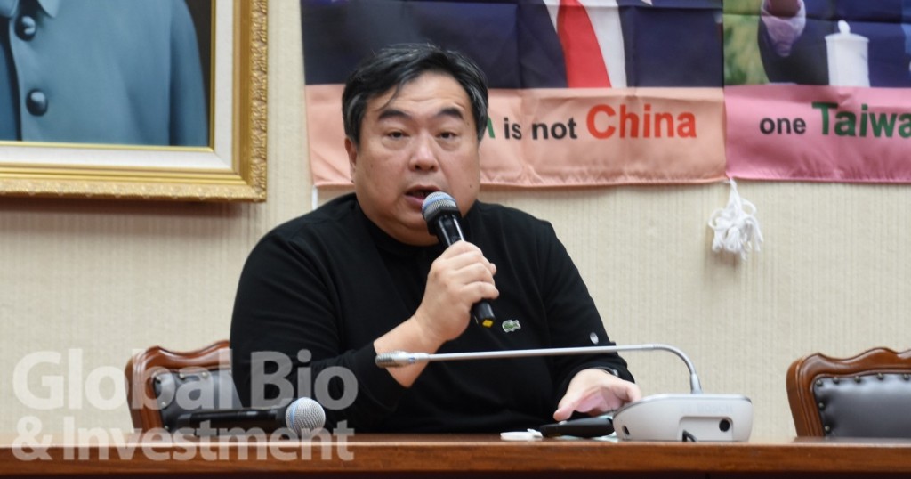 李友專提出有關於應用AI助全球防疫的四大呼籲。(攝影: 王棋祺)