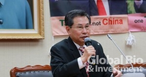 涂醒哲表示,加入WHO從正式管道協助各地醫療。(攝影/劉端雅)