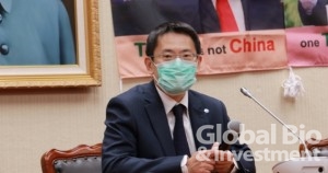 李思賢表示,臺灣核酸檢測能量技術優, 疫苗是最終解決方法。(攝影/劉端雅)
