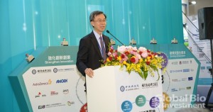 生醫轉譯研究中心主任吳漢忠指出,國家生技研究園區是一個匯聚各方優秀生技研發人才的地方。(攝影/林嘉慶)