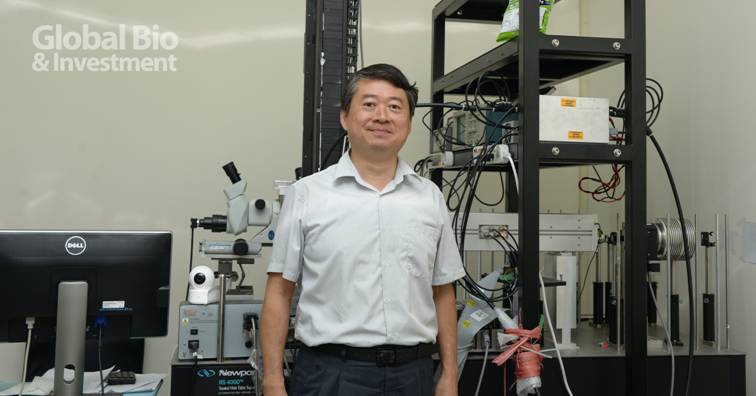 臺大光電所教授黃升龍,24年深耕獨創高亮度晶纖寬頻光源,此一重大技術突破,讓臺灣OCT技術領先全球。