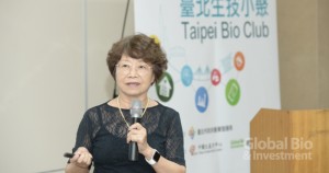 友霖生技總經理羅麗珠(指出,品質政策很重要,是製藥產業的憲法。攝影/林嘉慶)